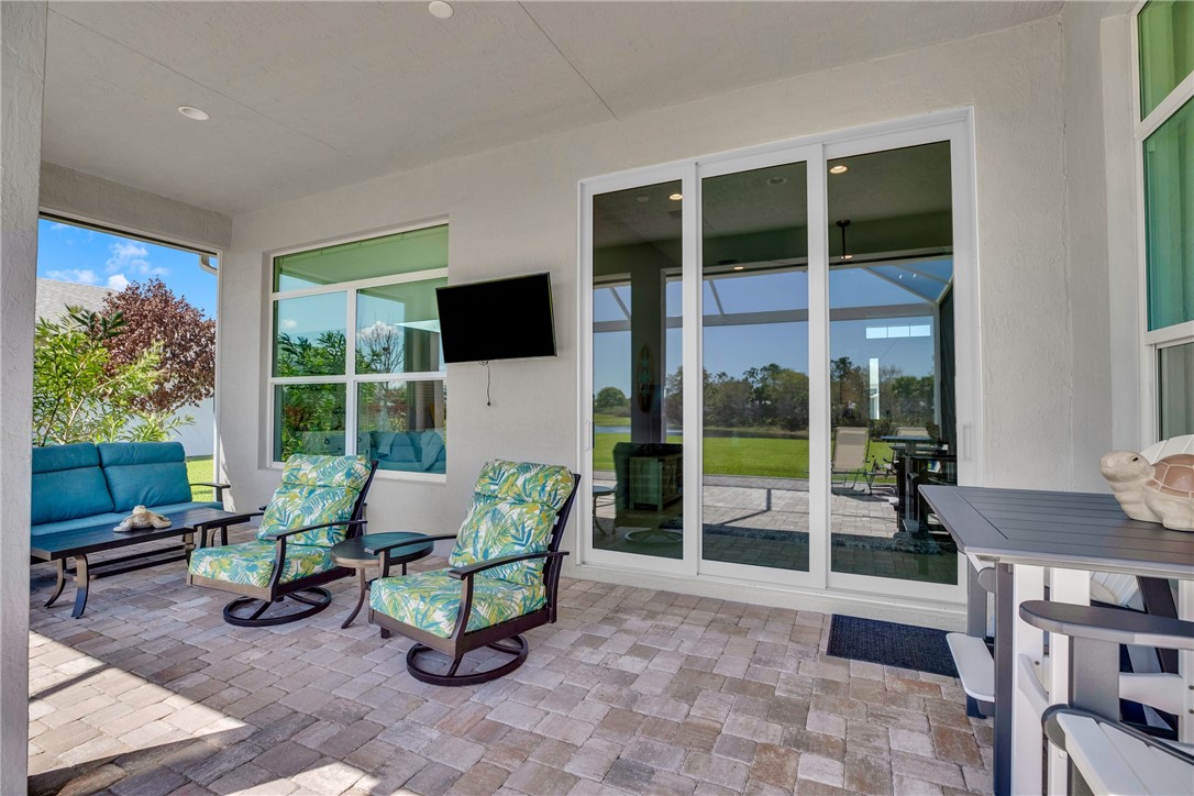 105 Night Hawk Way Sebastian, FL 32958 - Photo 30 of 36 a living room with furniture
