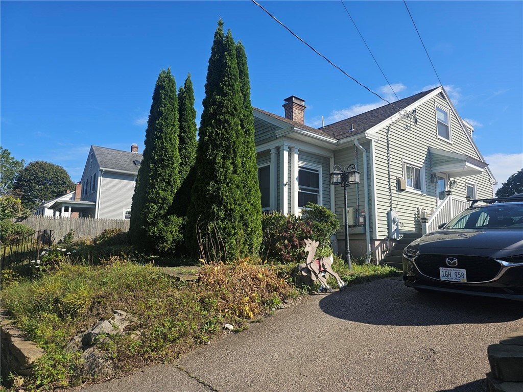 45 Cross Street Westerly, RI 02891 - Photo 3 of 22