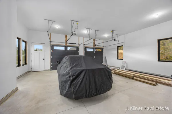 $799,900 | 9465 Wabasis Pointe Drive Northeast, Greenville, MI 48838