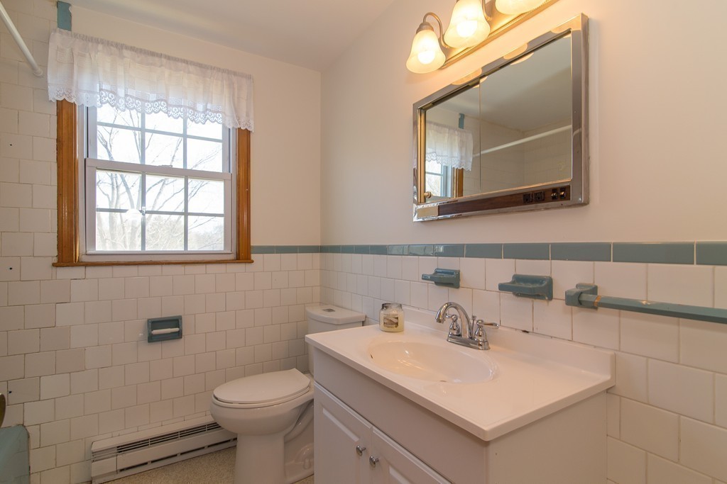 8 Thistle Road Burlington, MA 01803 - Photo 13 of 27