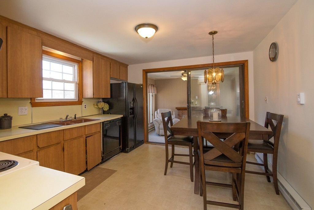 8 Thistle Road Burlington, MA 01803 - Photo 20 of 27