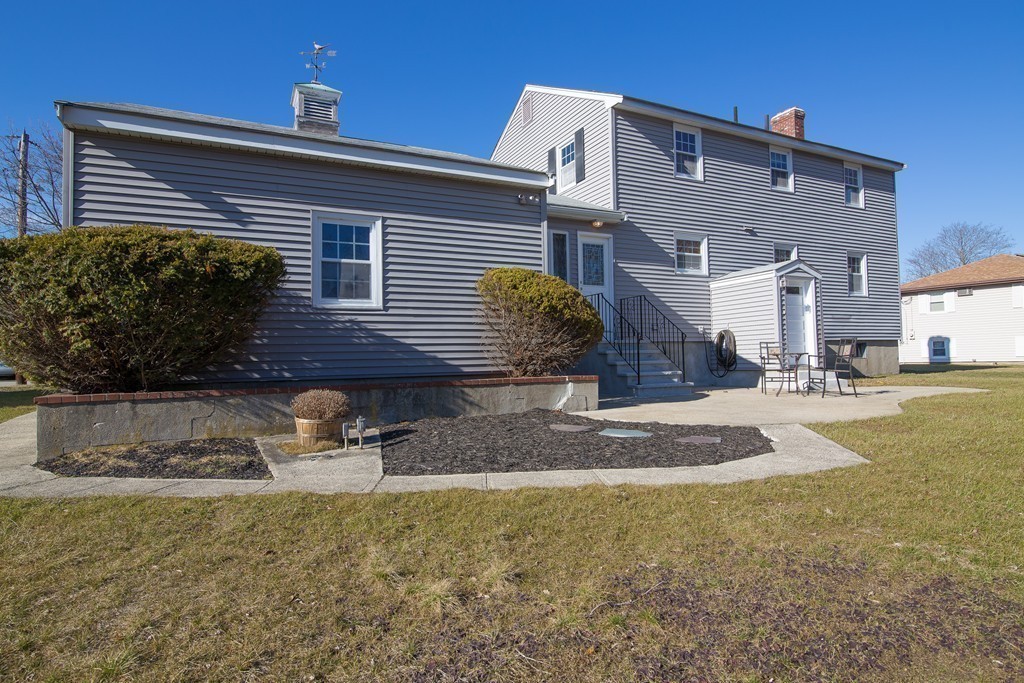 8 Thistle Road Burlington, MA 01803 - Photo 25 of 27