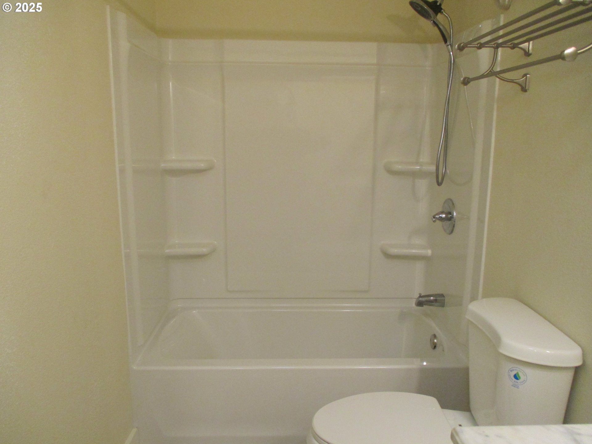 1153 2nd Avenue Vernonia, OR 97064 - Photo 17 of 27 a bathroom with a toilet and shower