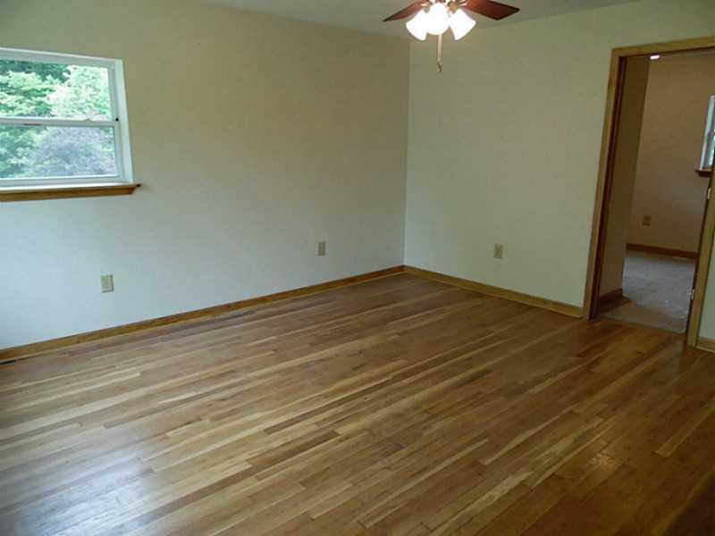 4755 Turkey Track Road Martinsville, IN 46151 - Photo 5 of 23 Gallery Image 5