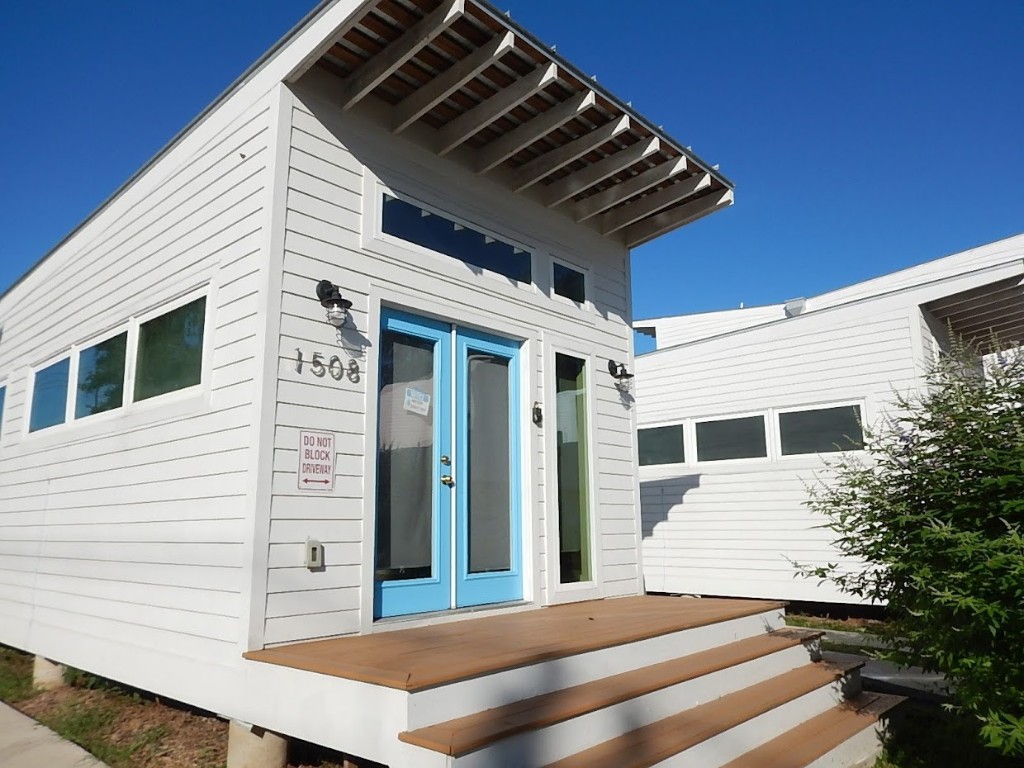 a view of a house with street