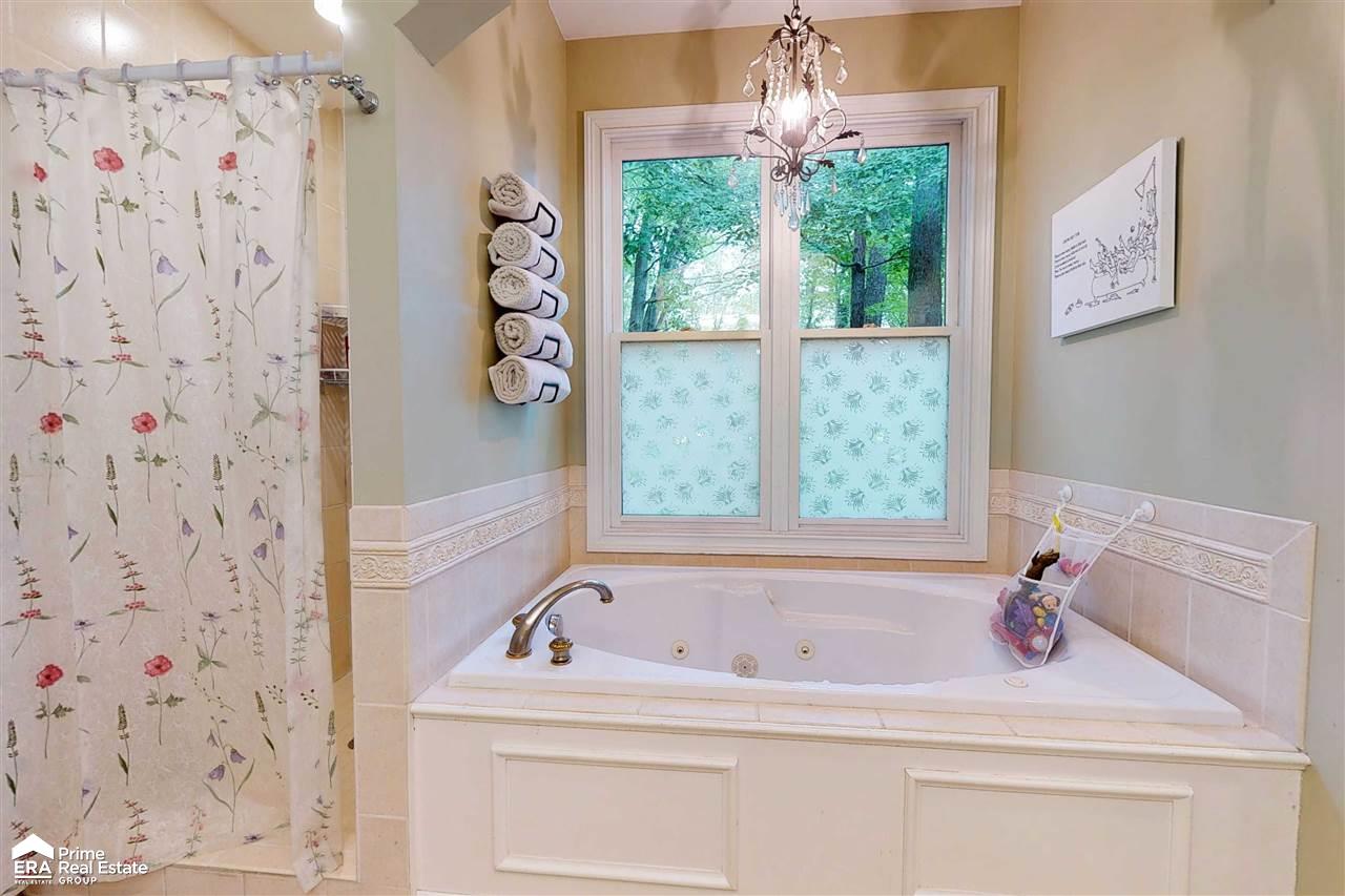 2220 Pheasant Ridge Lapeer, MI 48446 - Photo 29 of 94