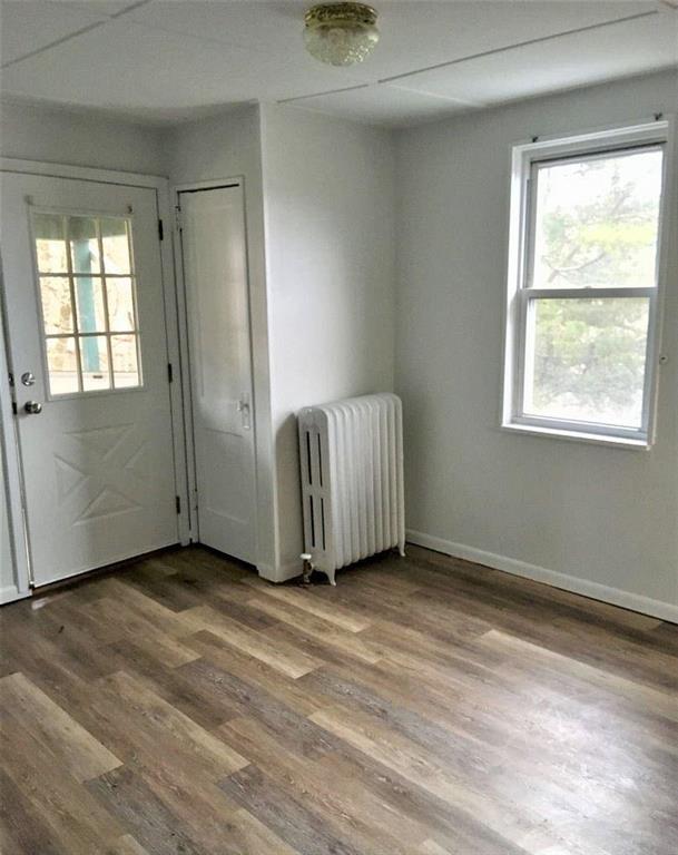 6206 Ira Way Pittsburgh, PA 15217 - Photo 26 of 36 an empty room with windows