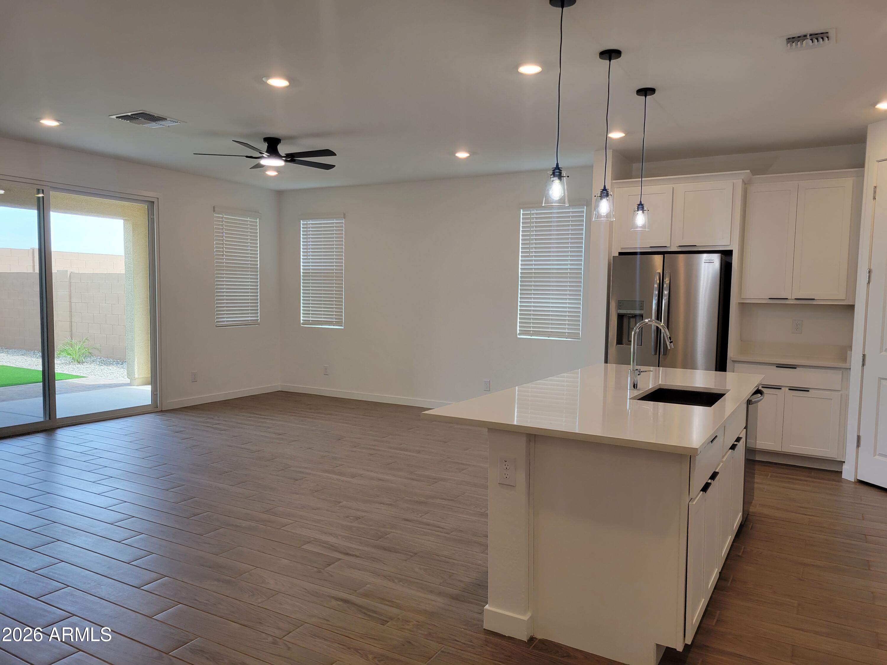 2152 Rutledge Avenue Apache Junction, AZ 85120 - Photo 5 of 24 1000326703