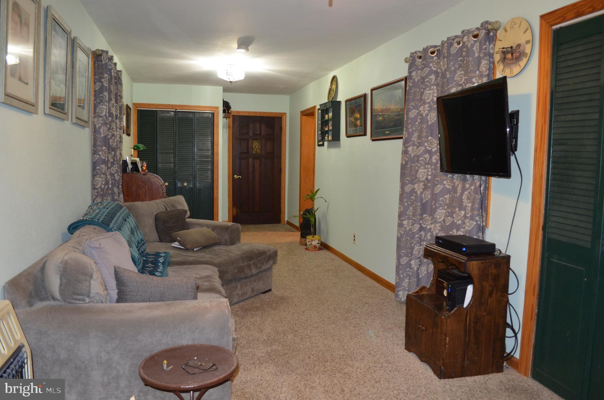 209 Marne Road Brooklawn, NJ 08030 - Photo 8 of 15 Family Room