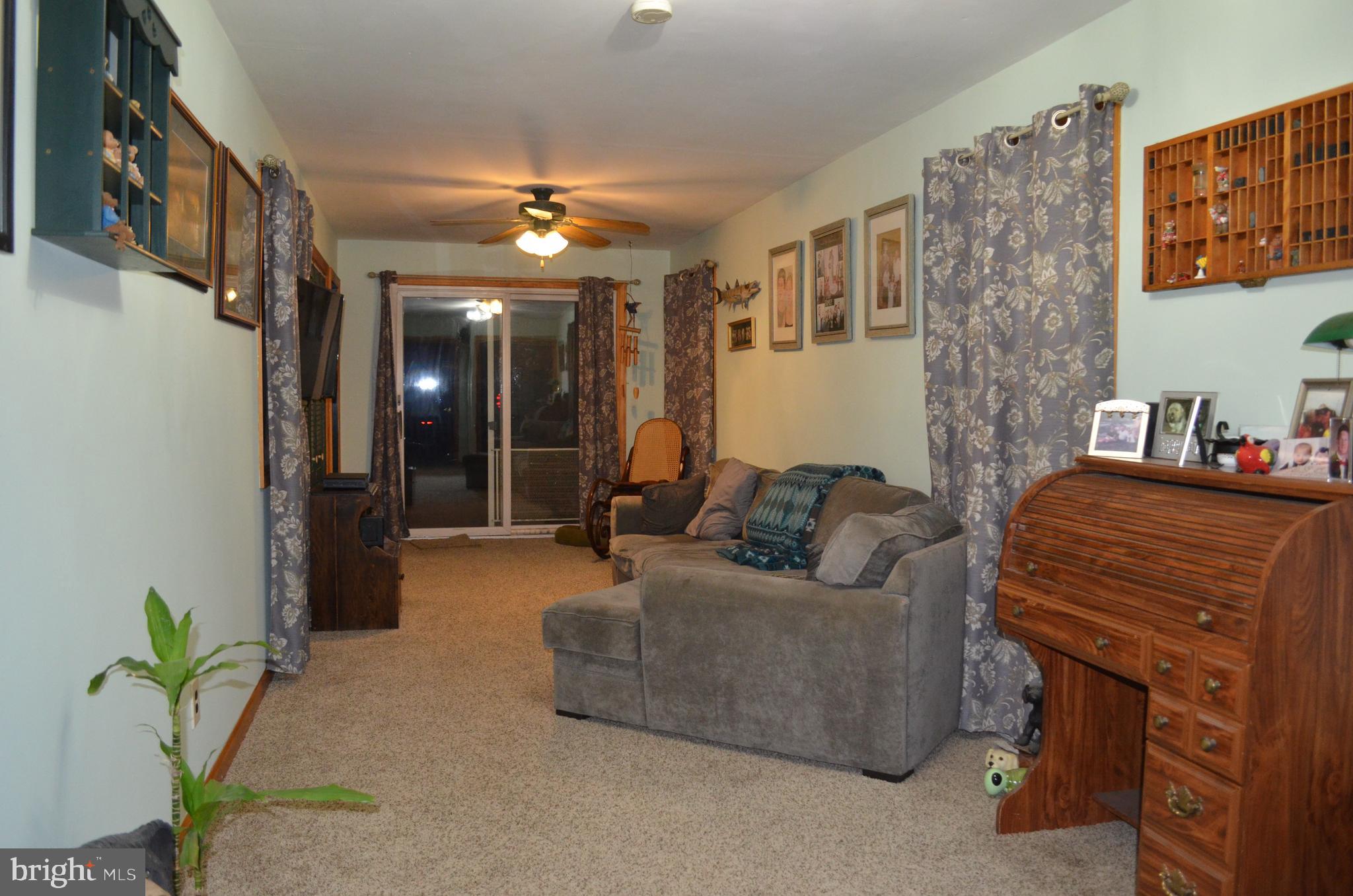 209 Marne Road Brooklawn, NJ 08030 - Photo 9 of 15 Family Room