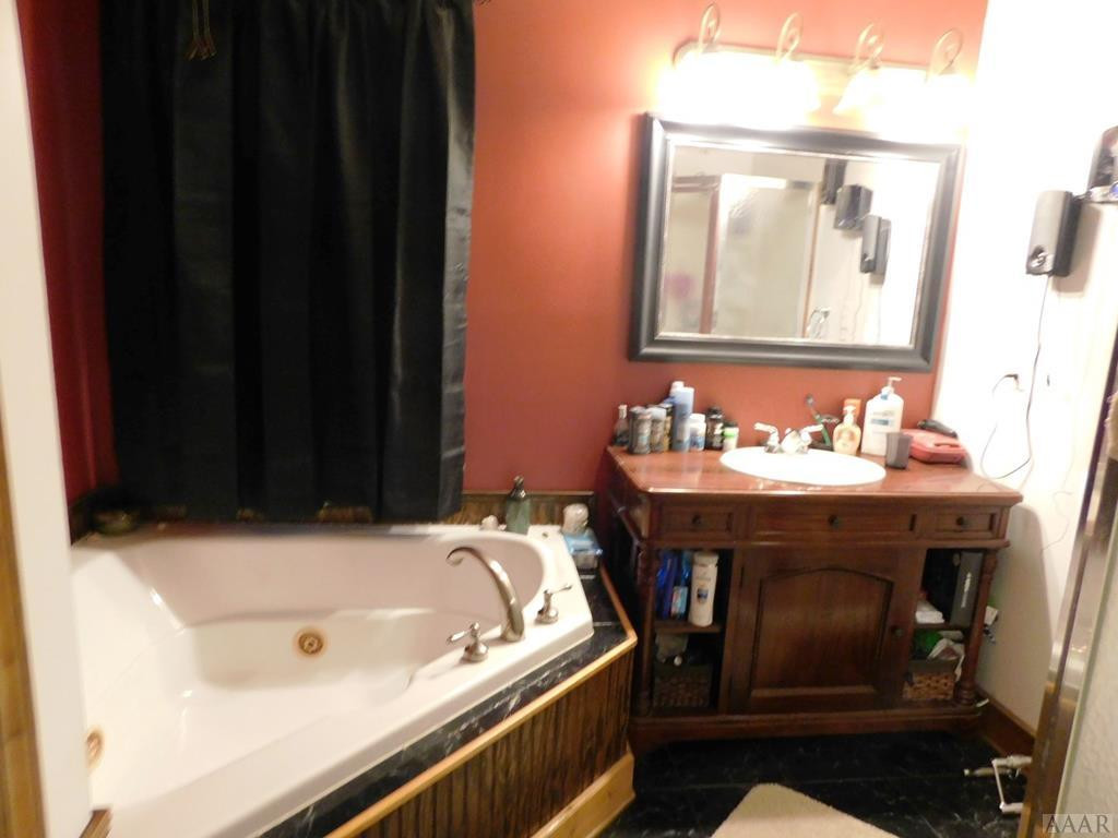 487 Black Mingle Road Gates, NC 27937 - Photo 12 of 17 MASTER BATH