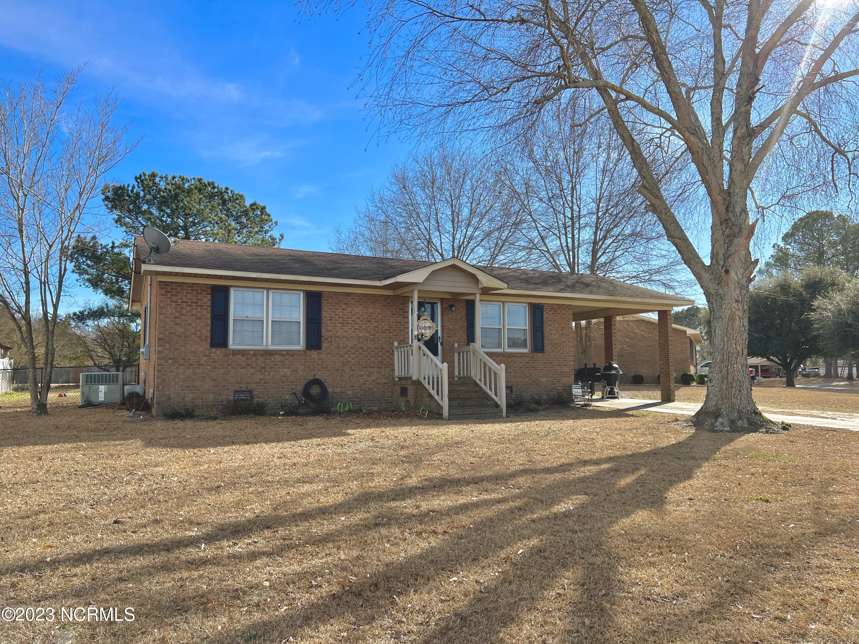 D63C3D5C-6143-42F4-8849-918A43DF9047