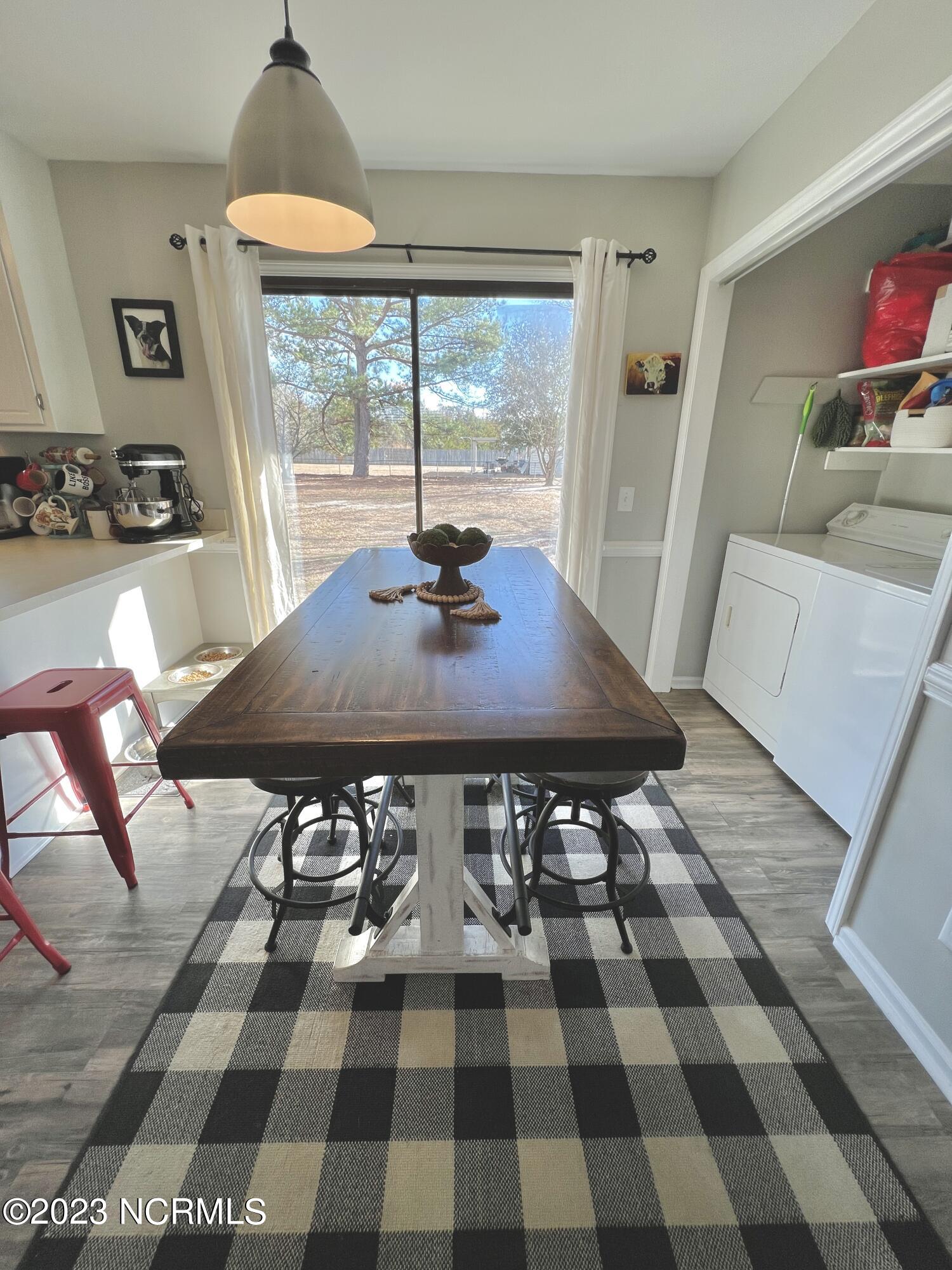 2441 Fred Everett Road Kinston, NC 28504 - Photo 8 of 34 40BC8732-FABE-4828-97B4-A8CEF4E56730