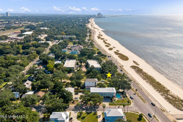 $529,000 | 1484 Beach Boulevard, Biloxi, MS 39530