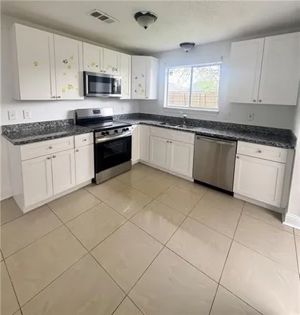 $1,990 | 2904 Sherwood Drive, Laplace, LA 70068