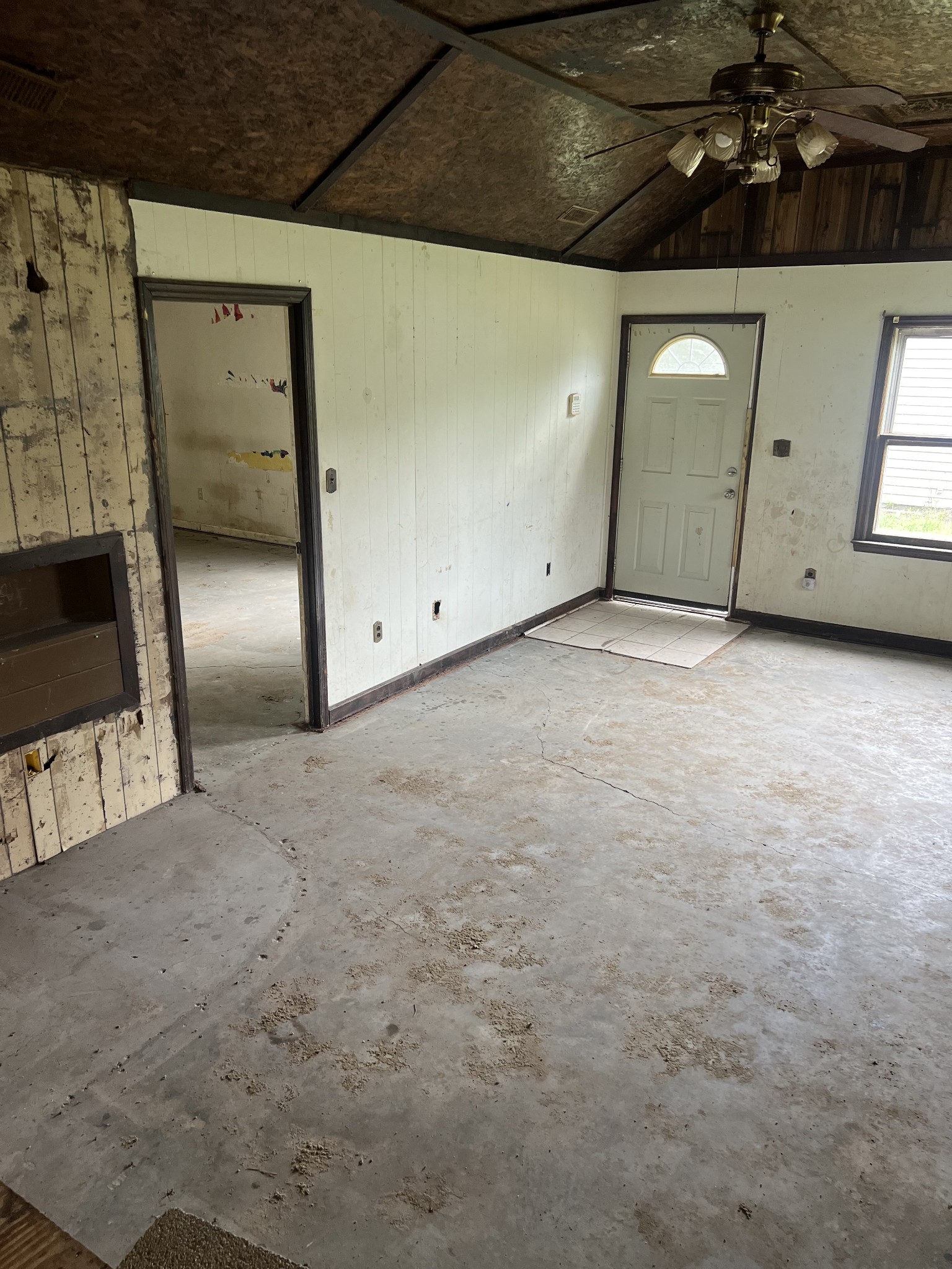 9310 Fredonia Road Manchester, TN 37355 - Photo 5 of 7 a view of an empty room