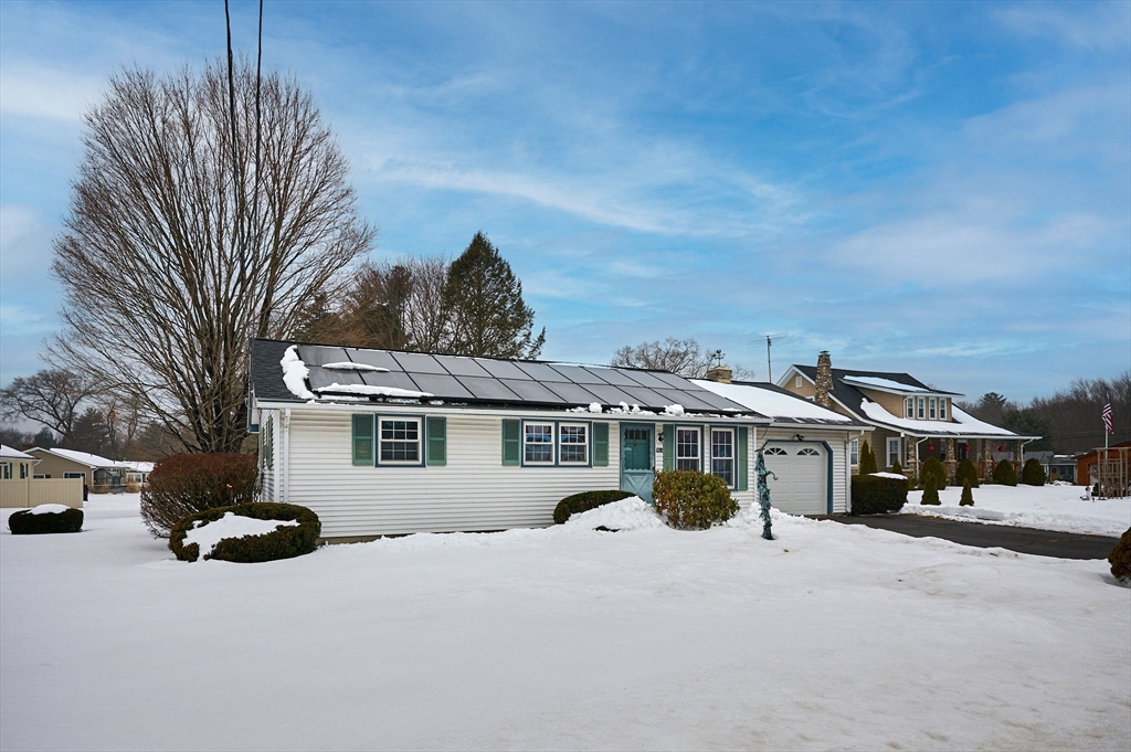 967 Florence Road Northampton, MA 01062 - Photo 3 of 32