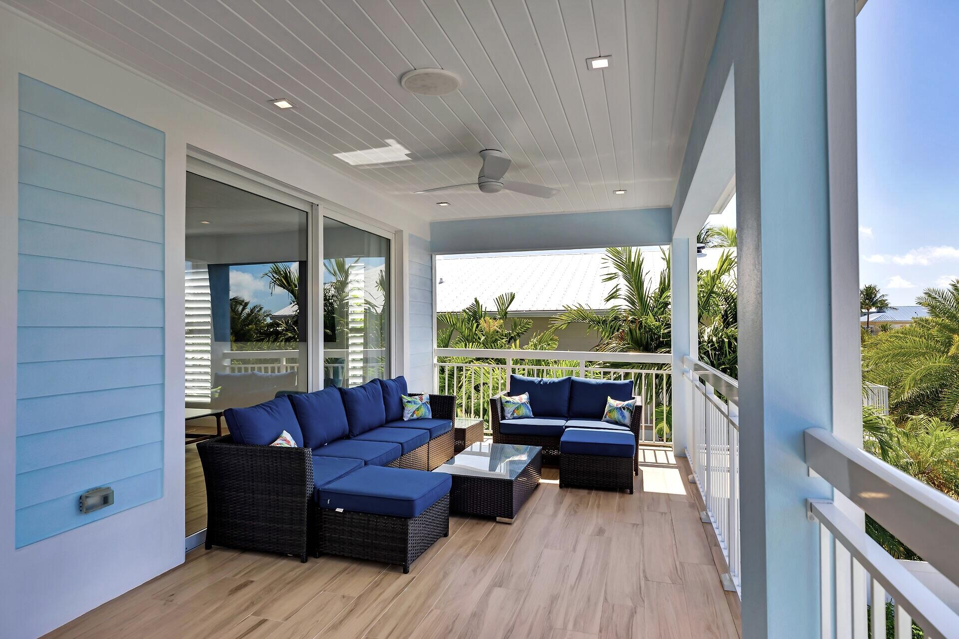 121 Lake Road Tavernier, FL 33070 - Photo 17 of 70 Outdoor Seating