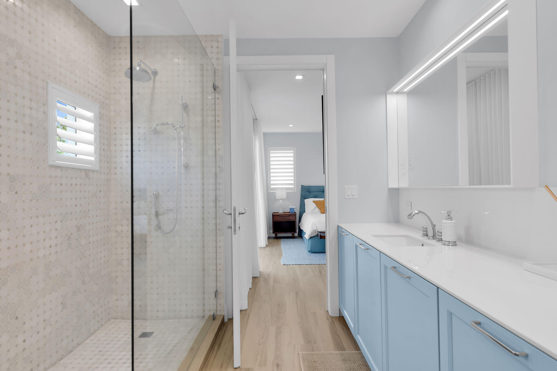 121 Lake Road Tavernier, FL 33070 - Photo 25 of 70 Primary Bathroom