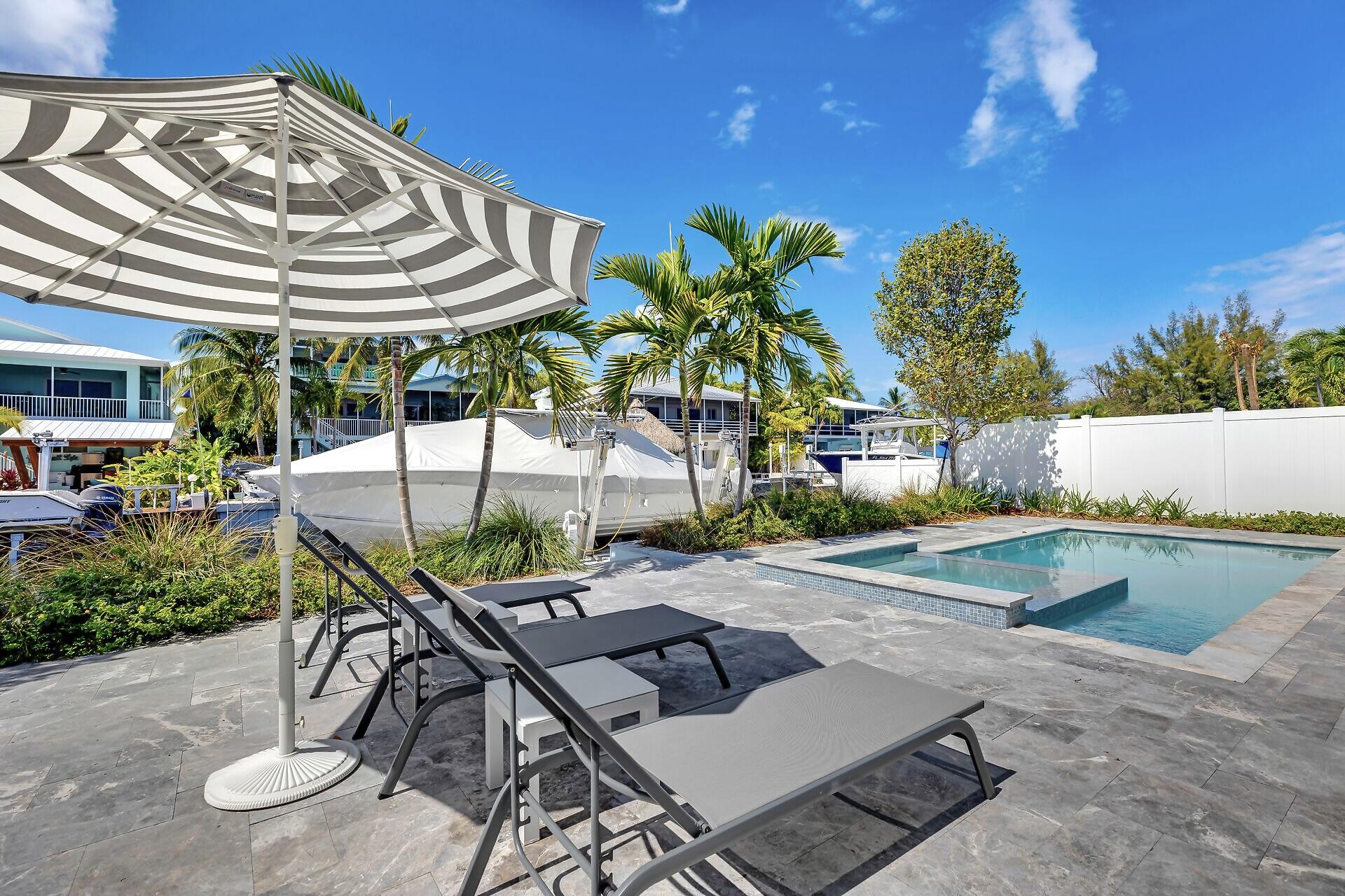 121 Lake Road Tavernier, FL 33070 - Photo 41 of 70 Backyard Oasis