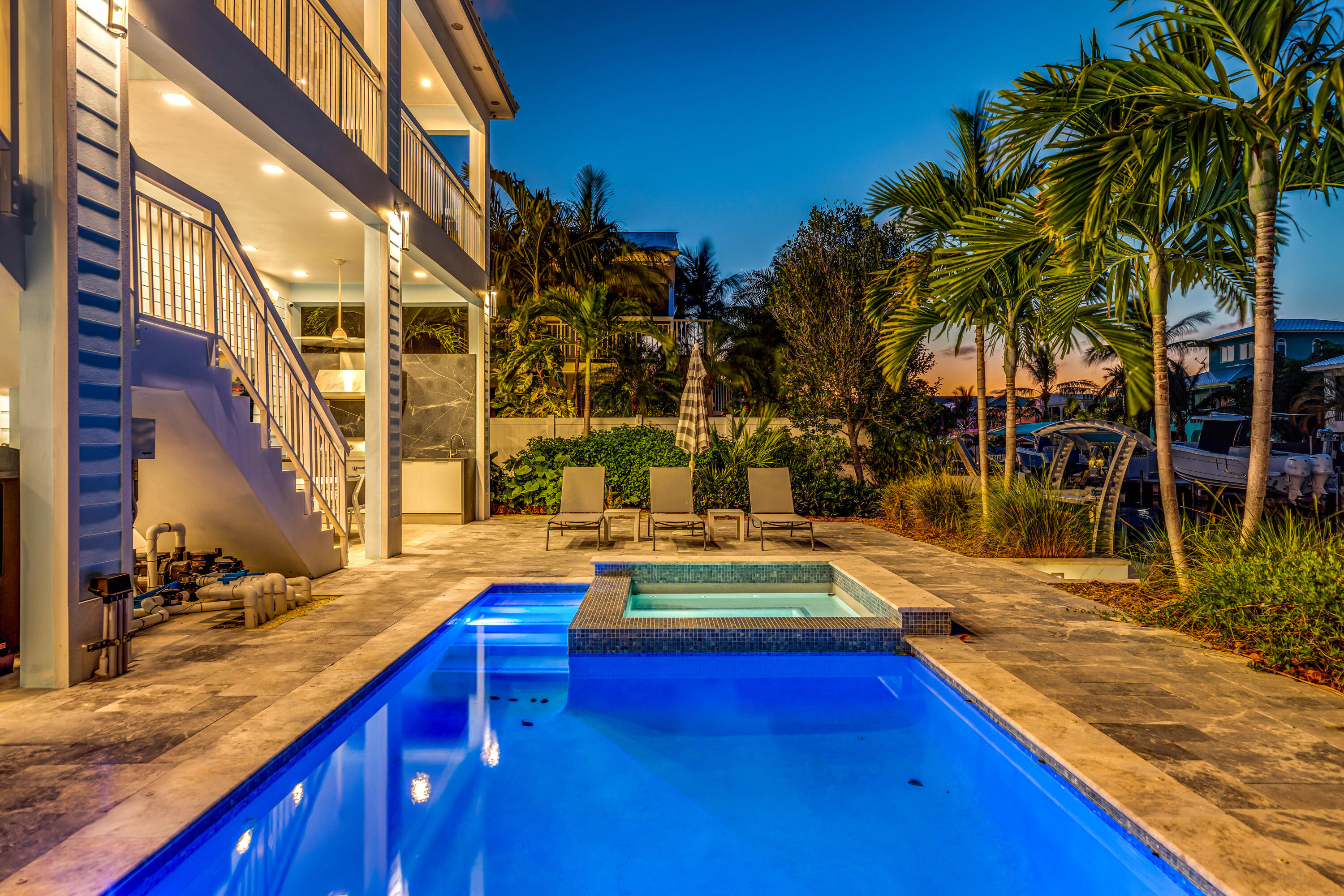 121 Lake Road Tavernier, FL 33070 - Photo 61 of 70 a view of a house with swimming pool