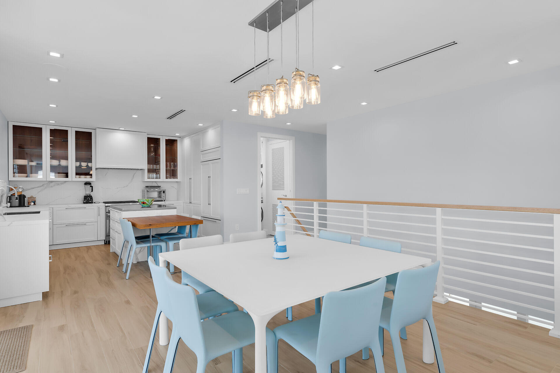 121 Lake Road Tavernier, FL 33070 - Photo 10 of 70 Dining Area