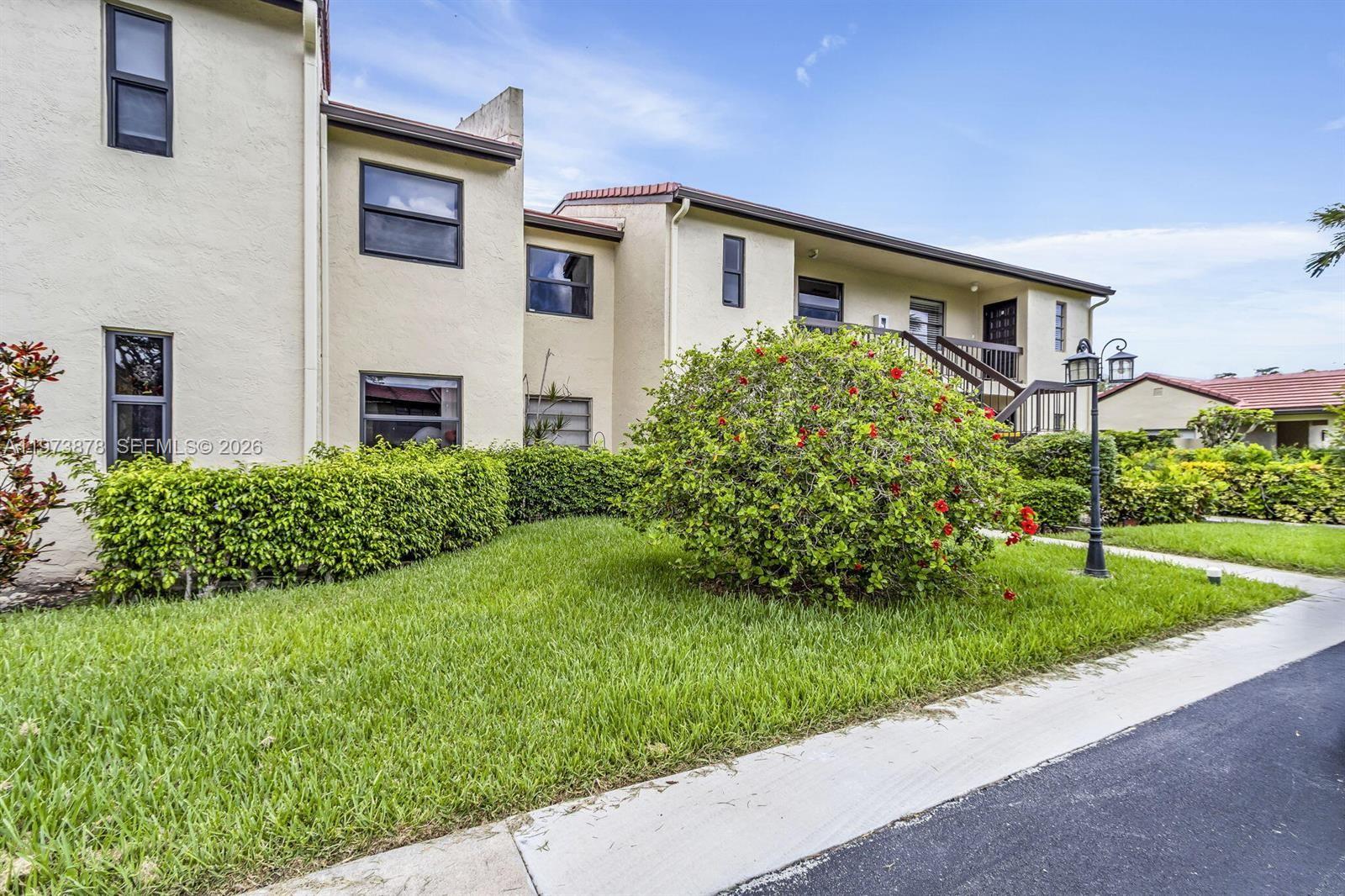 8535 Casa Del Lago, Unit F Boca Raton, FL 33433 - Photo 34 of 35 Gallery Image 34