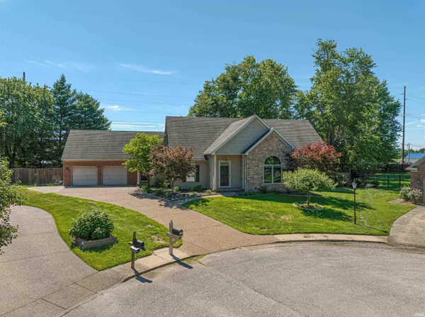 $614,900 | 7533 Chapel Hill Court, Newburgh, IN 47630