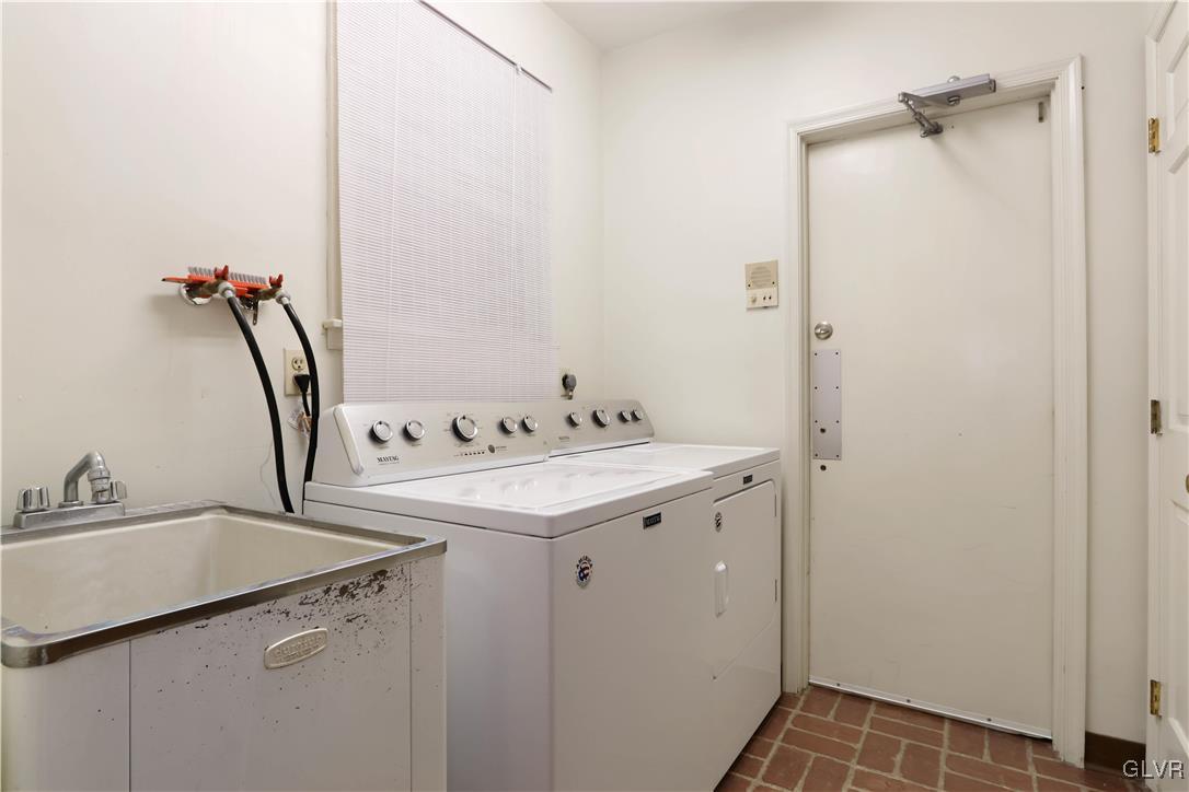 3958 Manchester Road Allentown, PA 18104 - Photo 16 of 39 Gallery Image 16