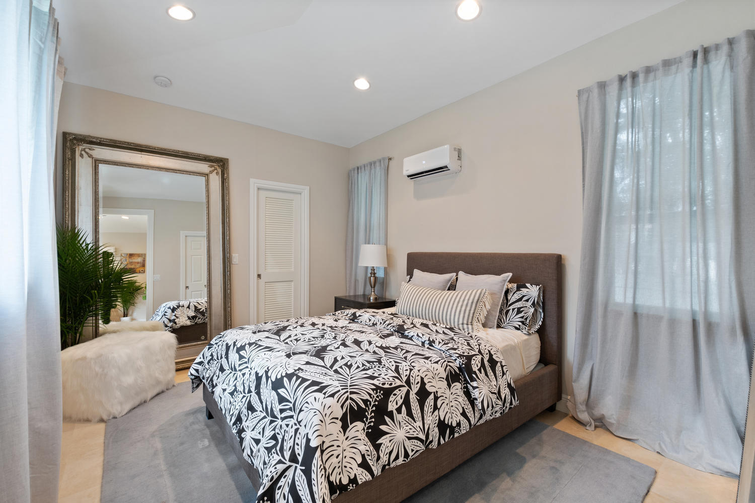 351 East Boca Raton Road Boca Raton, FL 33432 - Photo 24 of 26 GUEST HOUSE BEDROOM