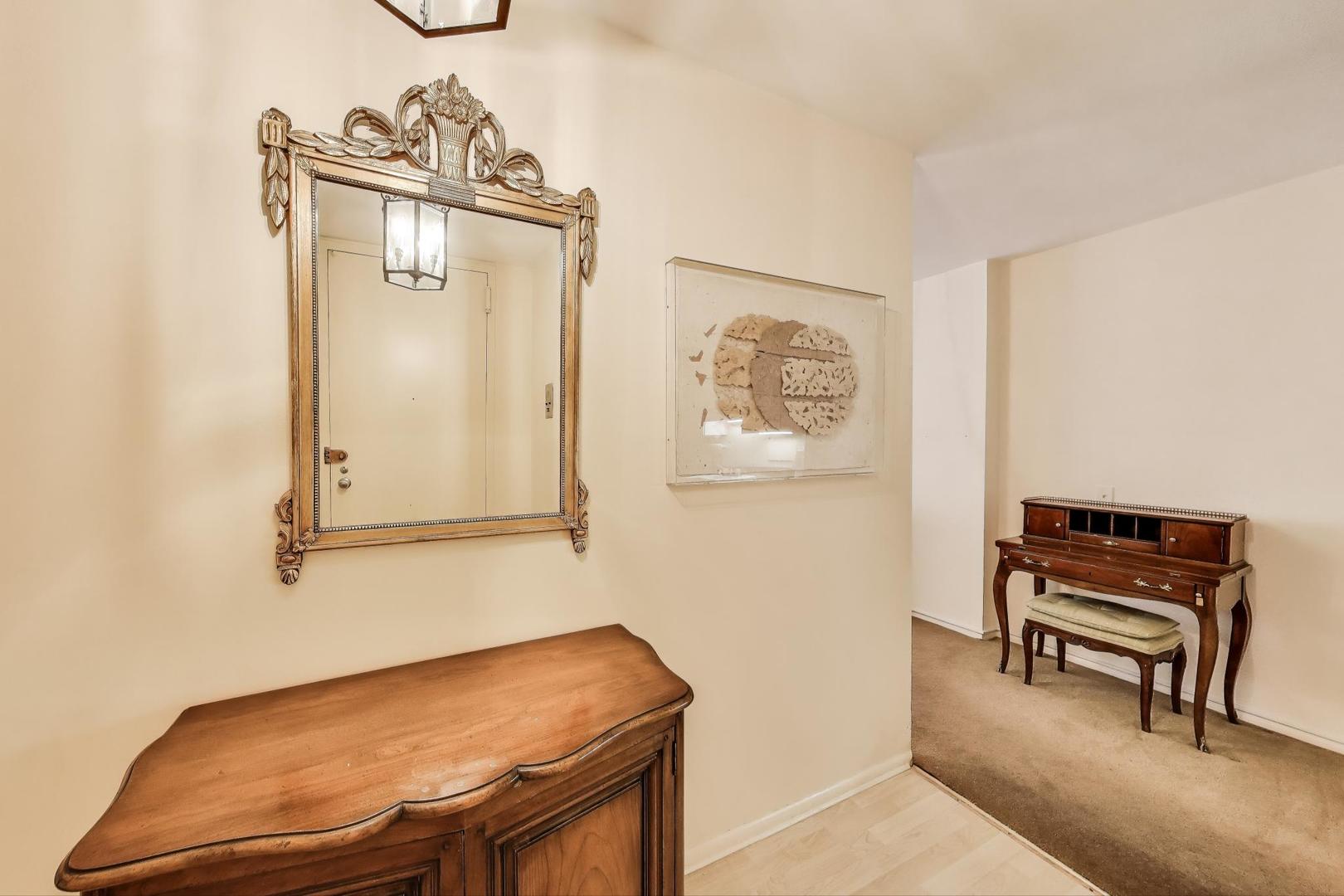 2400 North Lakeview Avenue, Unit 1708 Chicago, IL 60614 - Photo 13 of 50 a view of a hallway with workspace