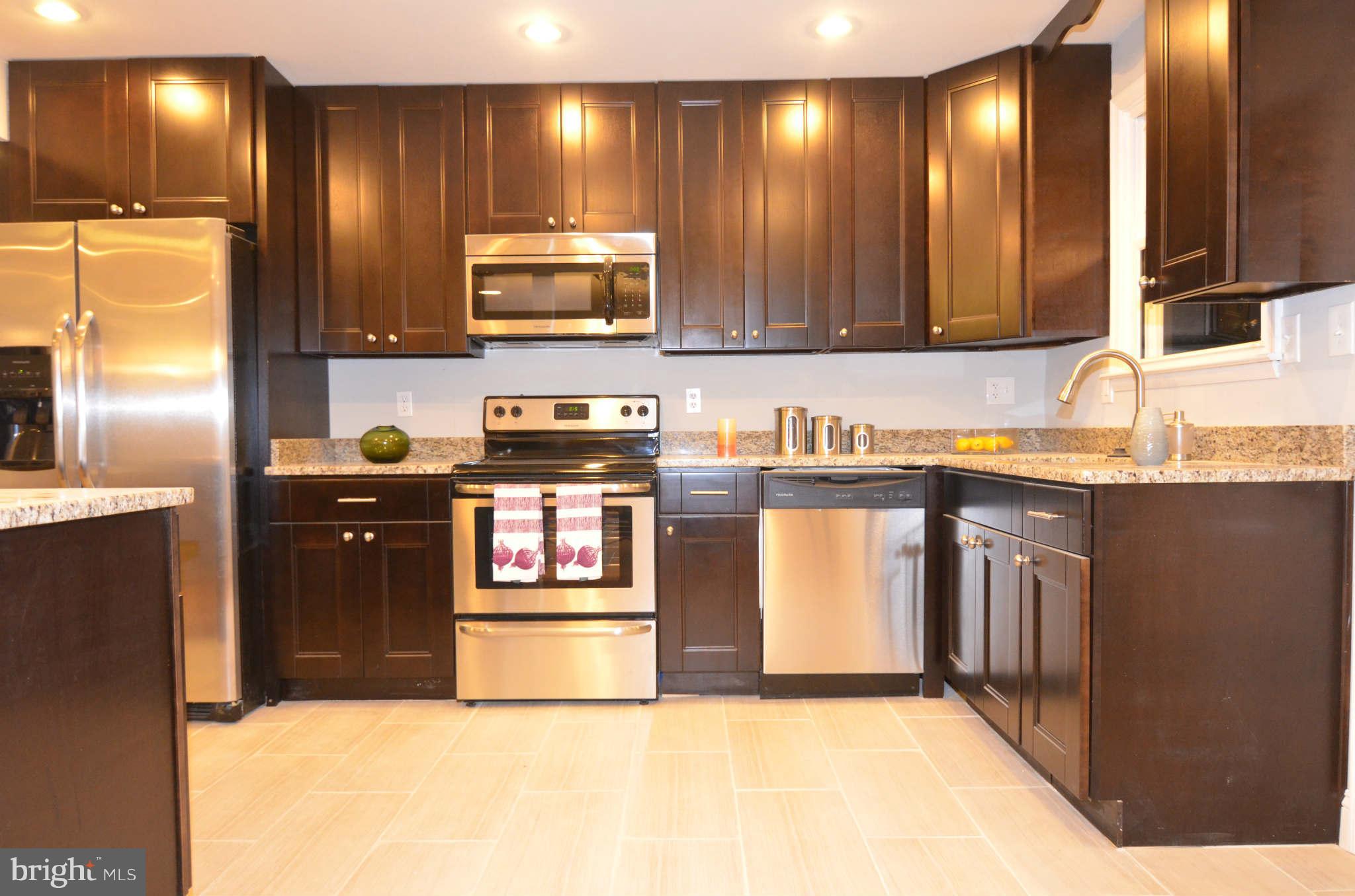 16401 Accolawn Road Accokeek, MD 20607 - Photo 11 of 30 Kitchen