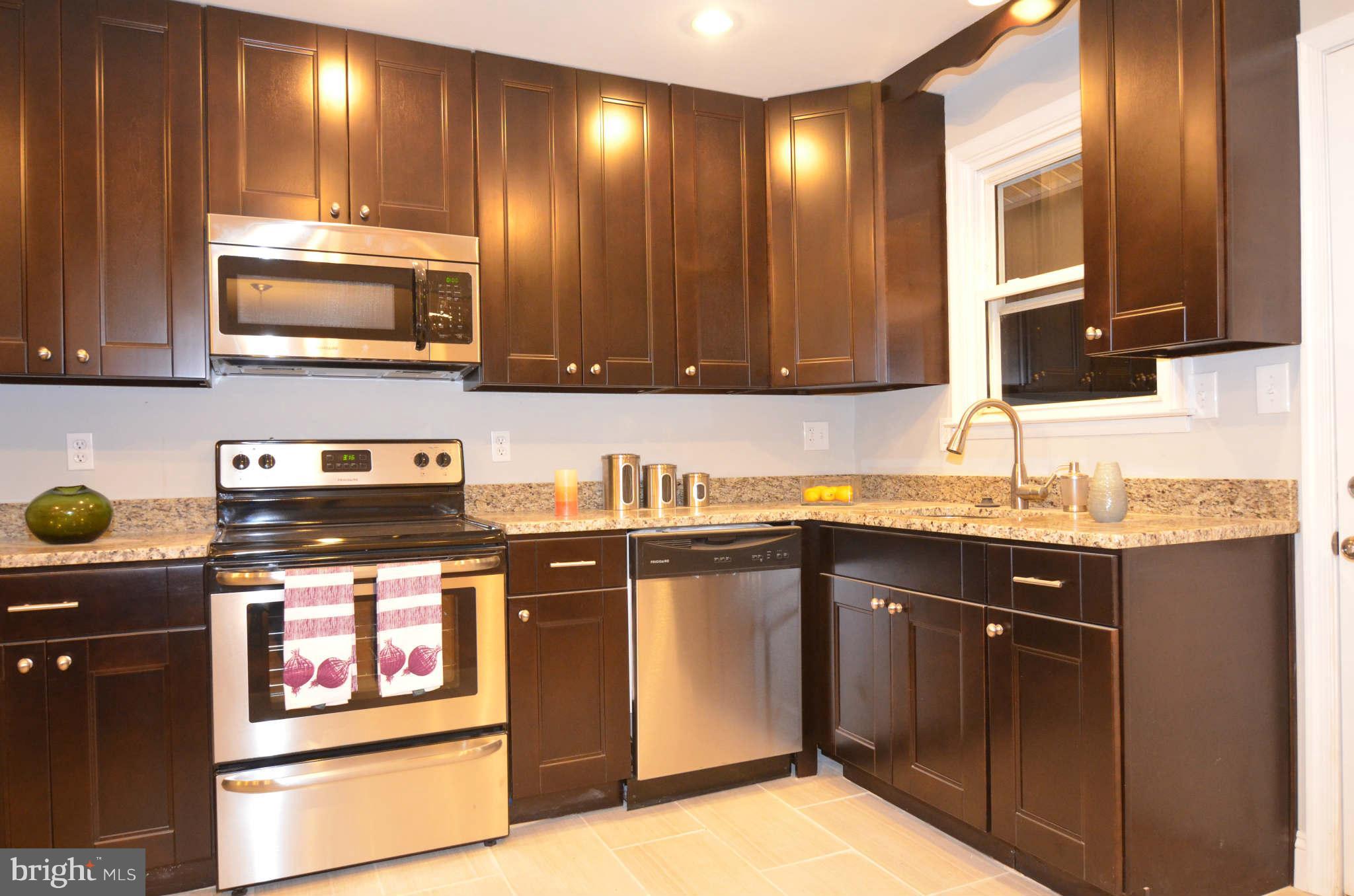 16401 Accolawn Road Accokeek, MD 20607 - Photo 14 of 30 Kitchen
