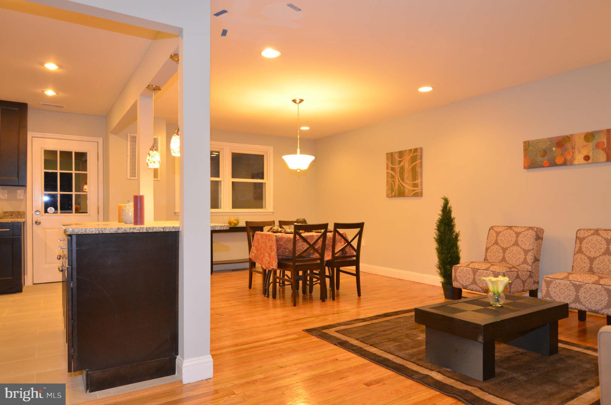 16401 Accolawn Road Accokeek, MD 20607 - Photo 3 of 30 Living Room
