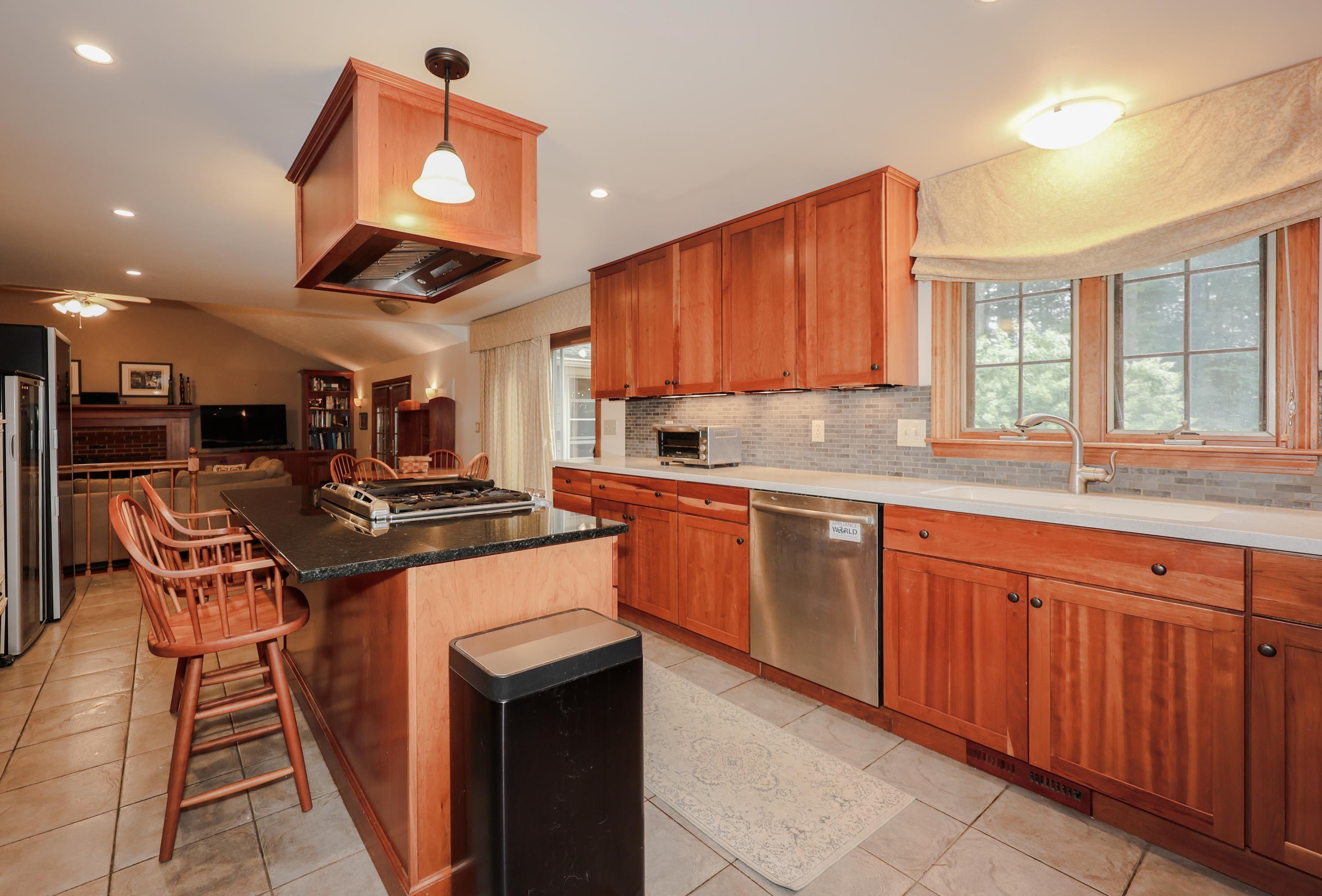 3 Westview Road Brookline, NH 03033 - Photo 5 of 31