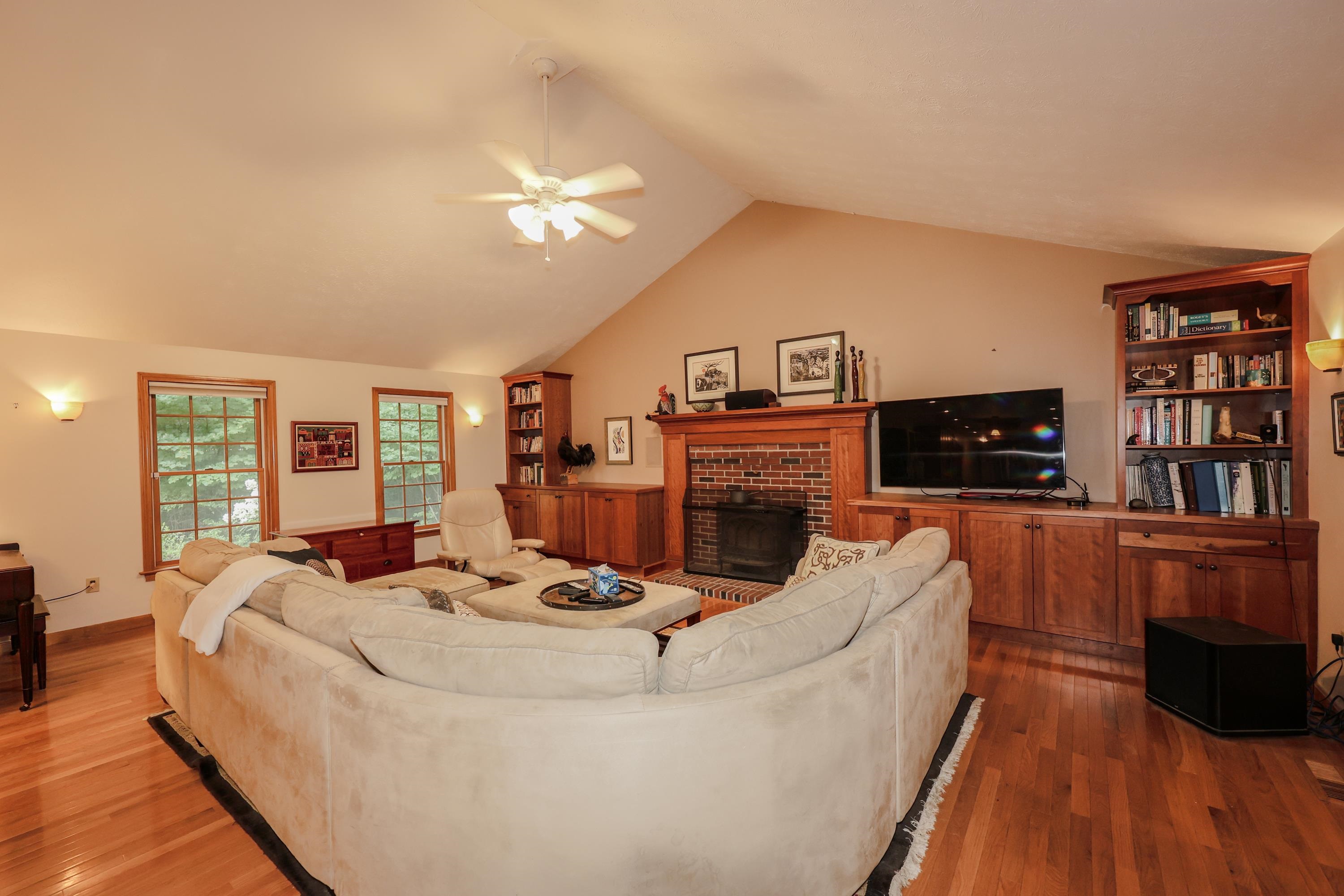 3 Westview Road Brookline, NH 03033 - Photo 8 of 31