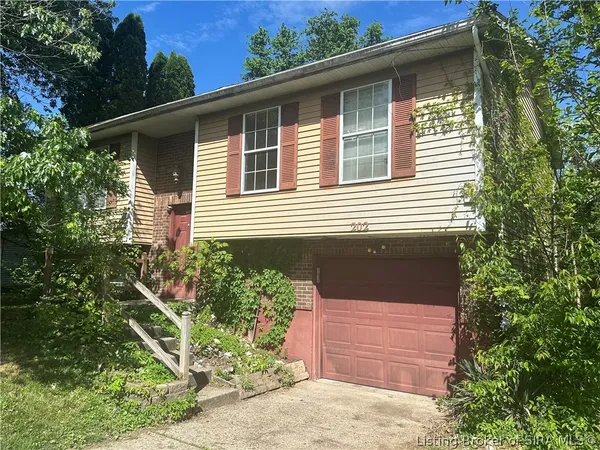 $225,000 | 202 Bates Drive, Charlestown, IN 47111