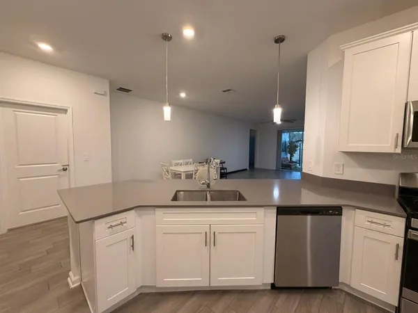 $2,200 | 9412 Revere Avenue, Leesburg, FL 34788