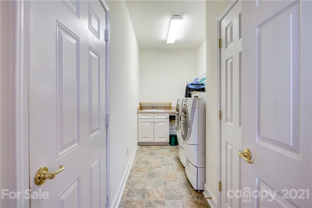 291 Garnet Court Fort Mill, SC 29708 - Photo 8 of 30 a view of walk in closet