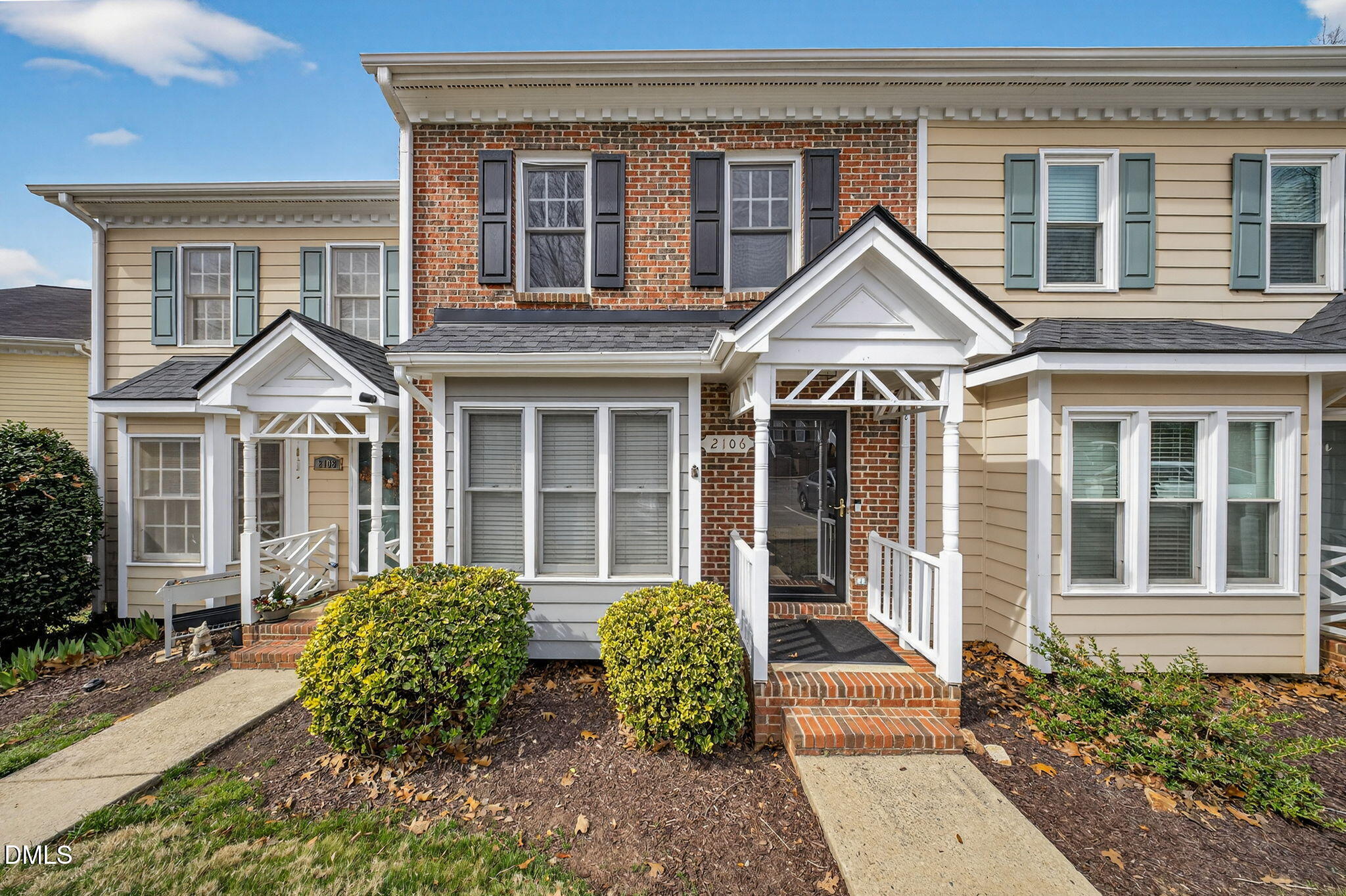 1-web-or-mls-2106 Trailbridge-1