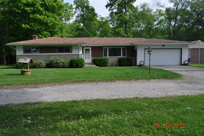 104 West Gump Road Fort Wayne, IN 46845 - Photo 1 of 25