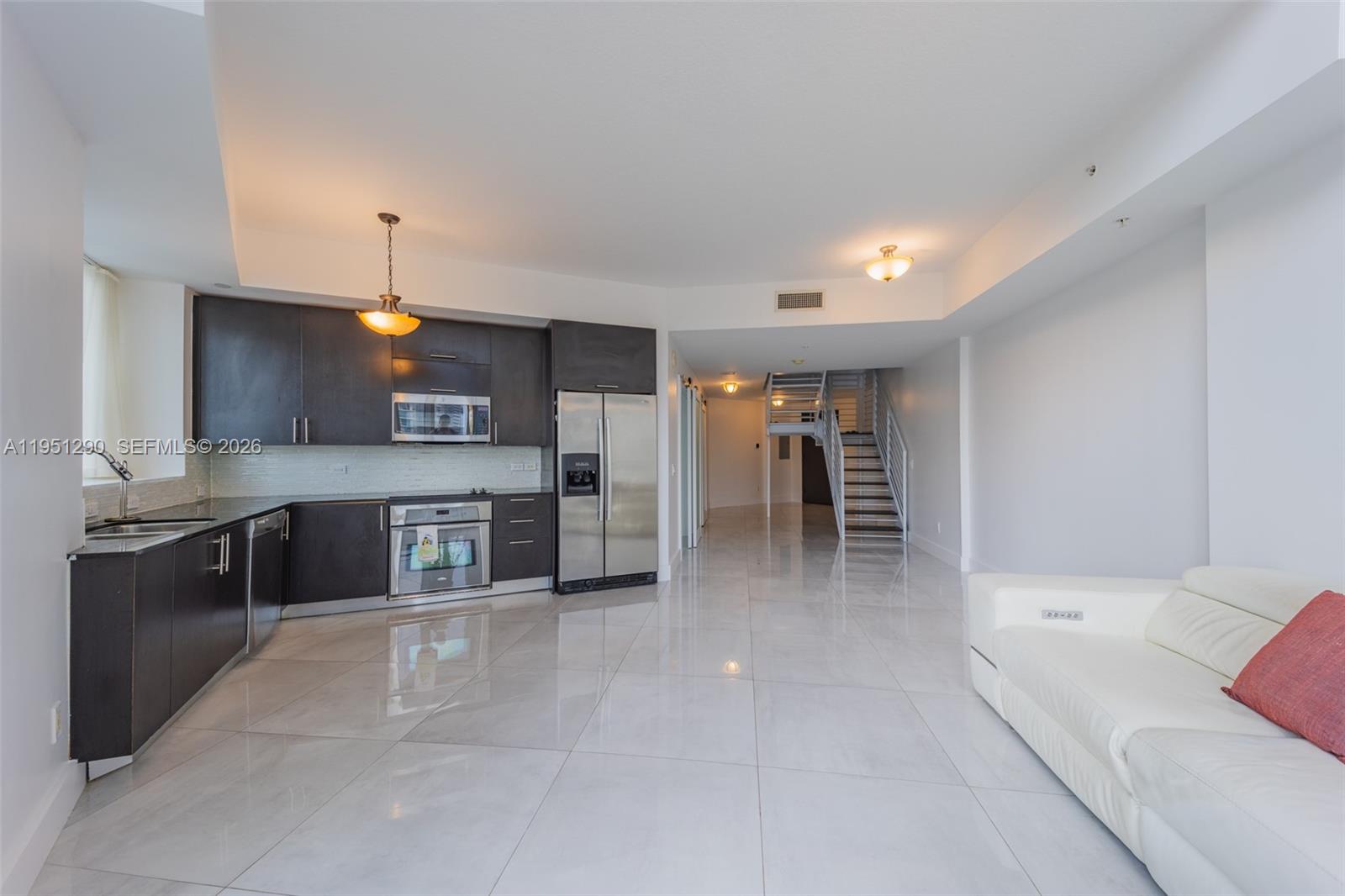 60 Southwest 13th Street, Unit 3424 Miami, FL 33130 - Photo 6 of 26