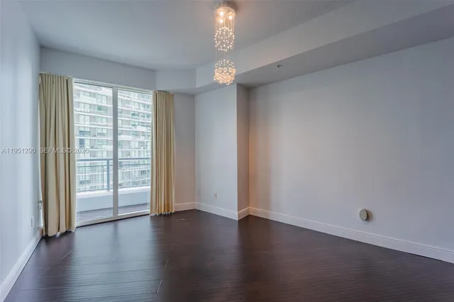 $5,700 | 60 Southwest 13th Street, Unit 3424, Miami, FL 33130