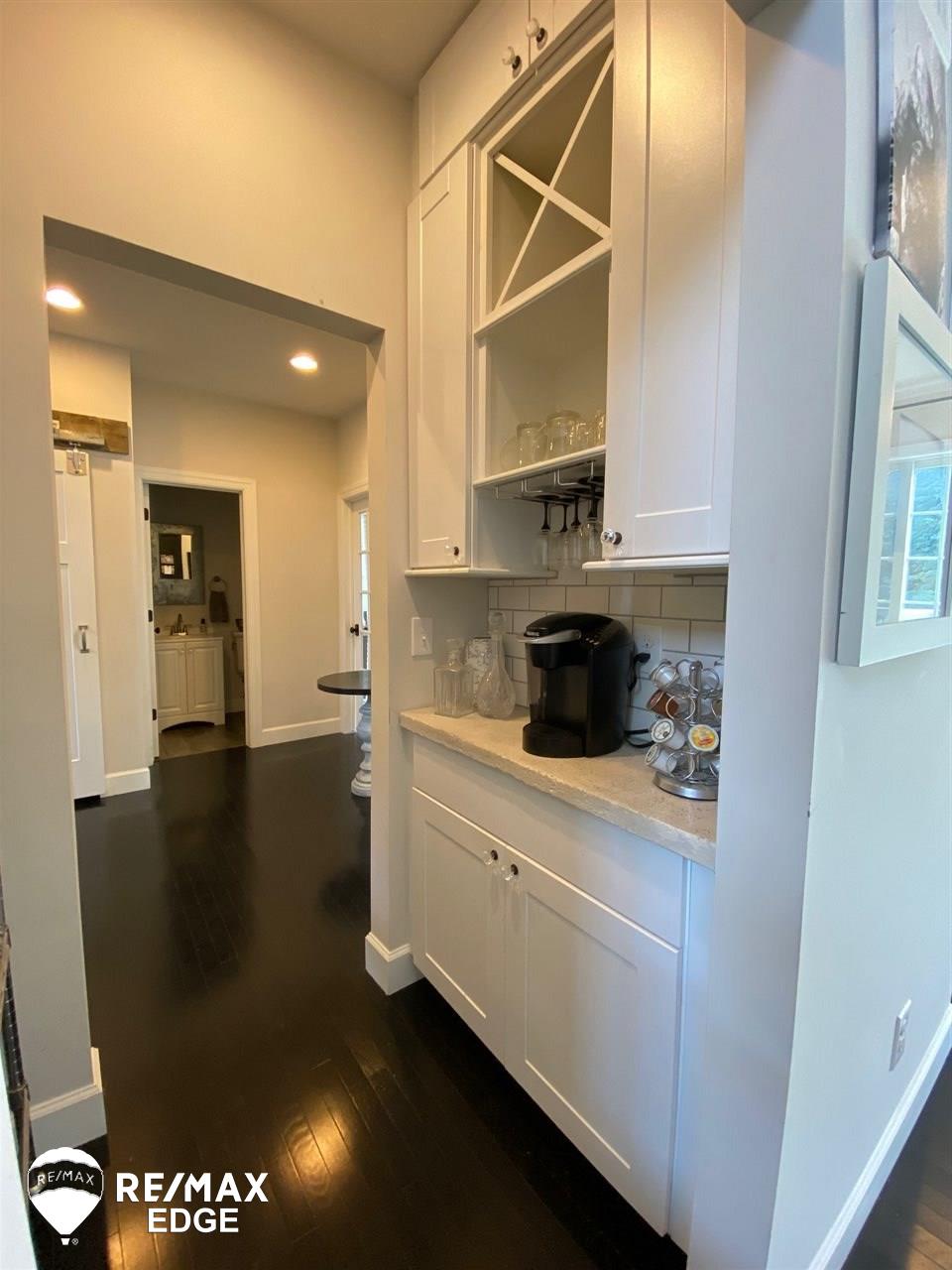6233 North McKinley Road Flushing, MI 48433 - Photo 16 of 51 Gallery Image 16