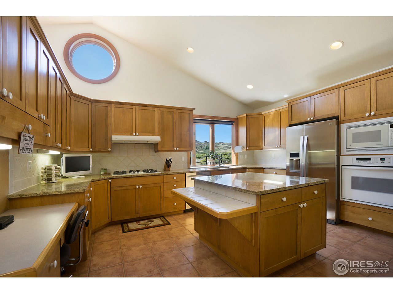 1100 Shadow Ridge Road Laporte, CO 80535 - Photo 12 of 32 Cook's Kitchen