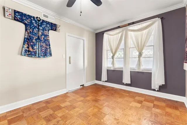 $219,000 | 354 Jefferson Drive, Lake Charles, LA 70605