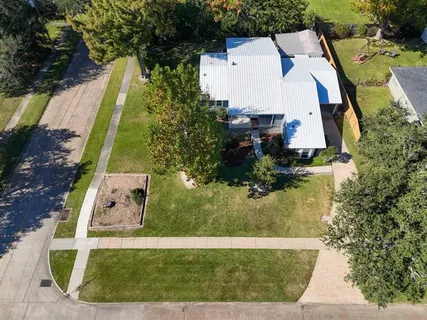 $219,000 | 354 Jefferson Drive, Lake Charles, LA 70605