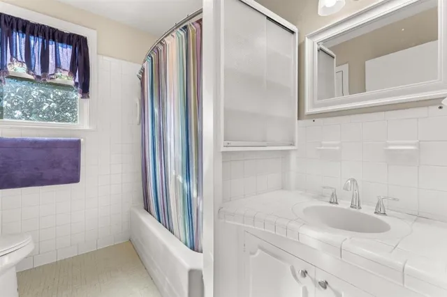 $219,000 | 354 Jefferson Drive, Lake Charles, LA 70605