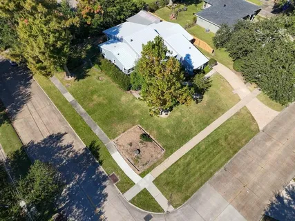 $219,000 | 354 Jefferson Drive, Lake Charles, LA 70605