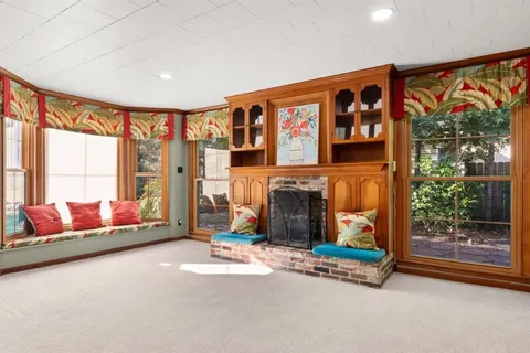 $219,000 | 354 Jefferson Drive, Lake Charles, LA 70605